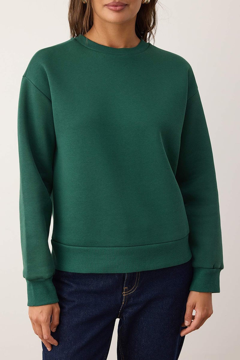 trendyol Emerald Green Thick Fleece Inside Regular Fit Crew Neck Basic Knitted Sweatshirt - Image 3