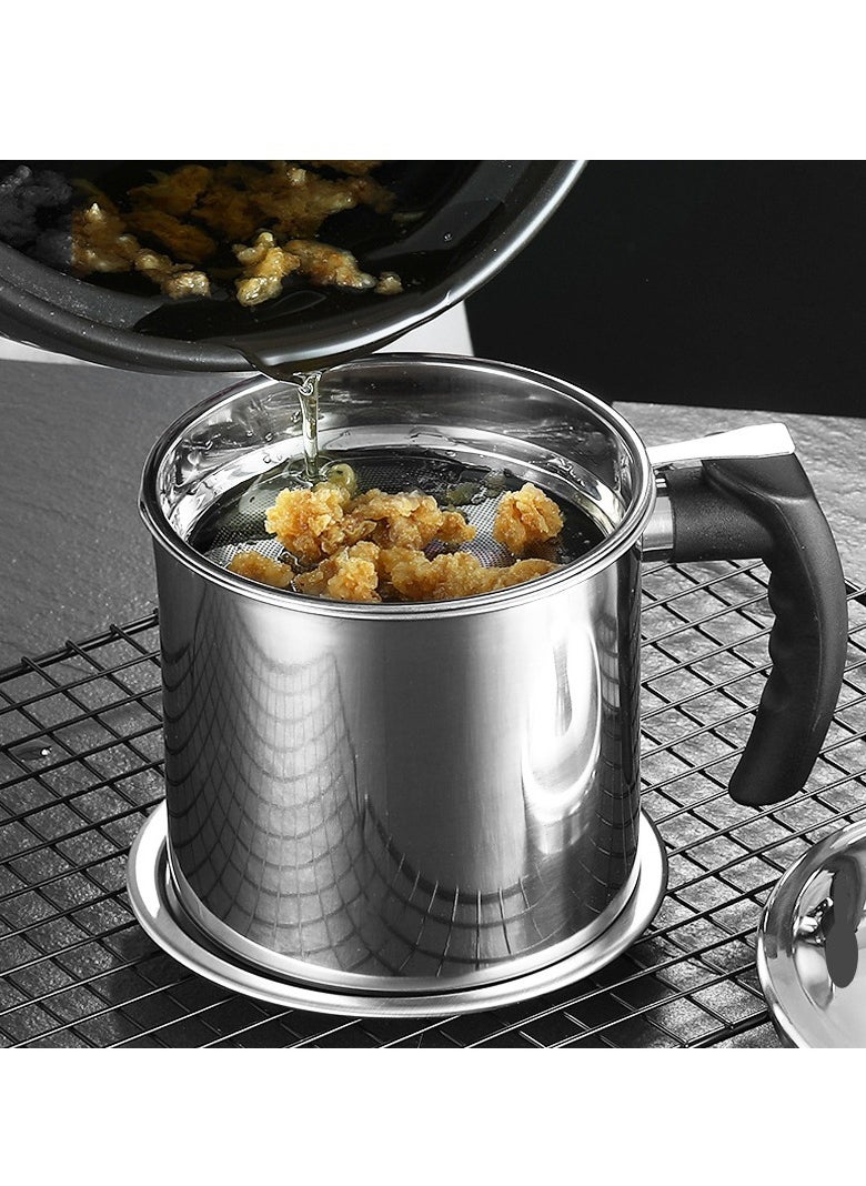 MIXDE 2L Stainless Steel Oil Storage Can Container With Strainer,Lid,Tray Easy-Grip Handle Suitable For Storing Frying Oil And Cooking Grease  - Image 3