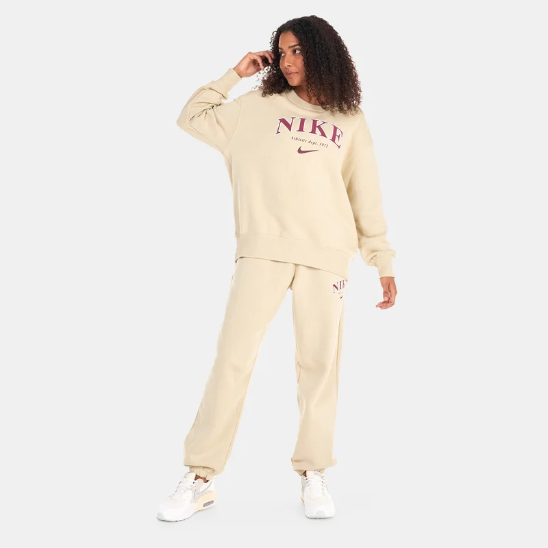 Nike Women’s Sportswear Phoenix Fleece Oversized Sweatshirt