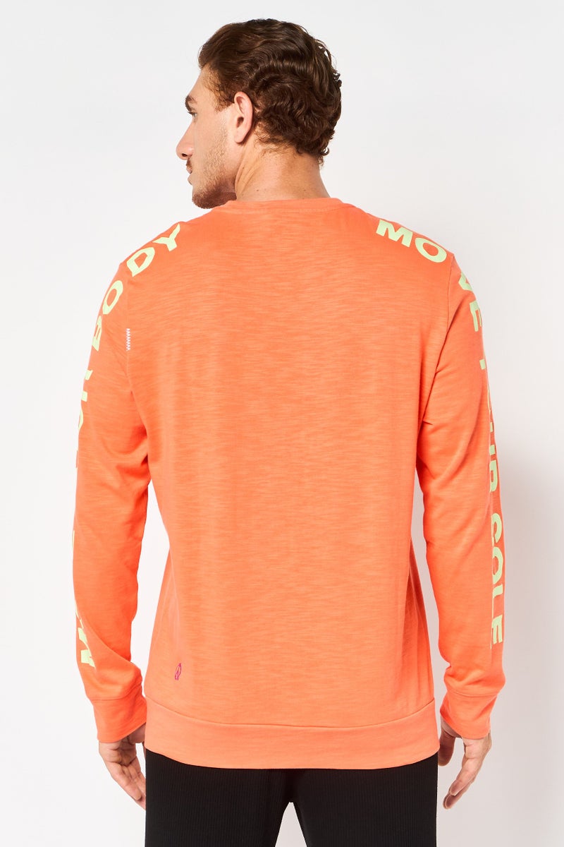Nike Men Standard Fit Long Sleeve Outdoor T-Shirt, Orange - Image 4