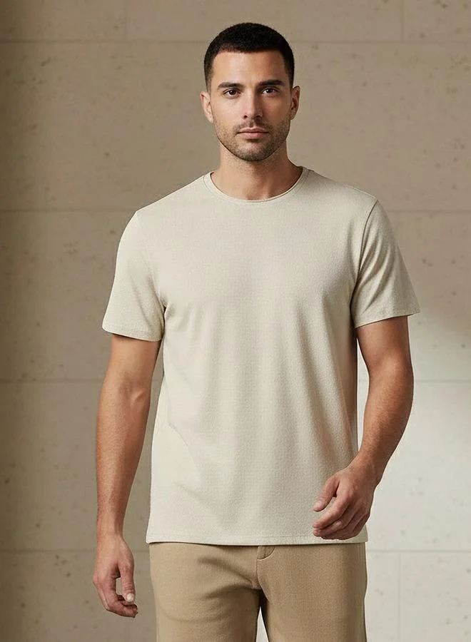 Iconic Iconic Men Slim Fit Round Neck Short Sleeve Popcorn Textured T-shirt
