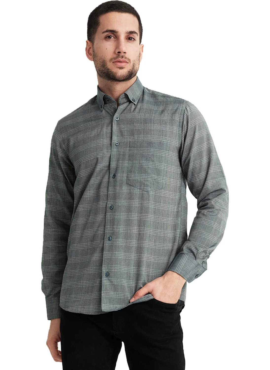 Varetta Men's Green Checkered Pocket Collar Buttoned Cotton Shirt
