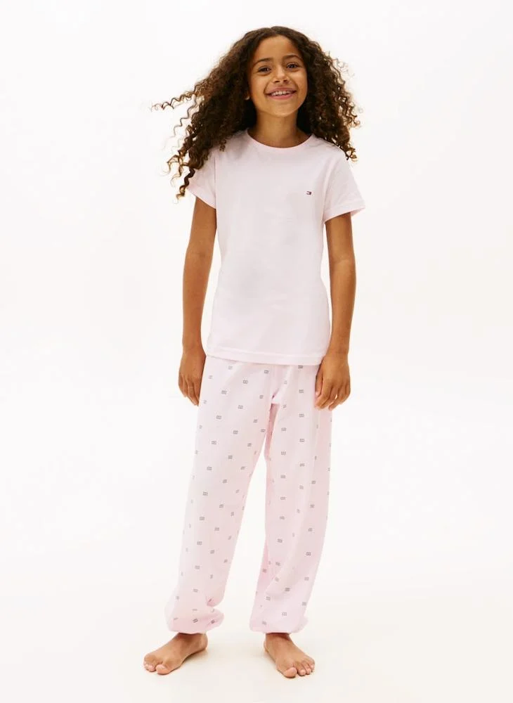 تومي هيلفيغر طقم قمصان قطنية للأطفال بياقة دائرية وشعار عبوتين