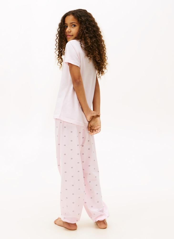 تومي هيلفيغر طقم قمصان قطنية للأطفال بياقة دائرية وشعار عبوتين - Image 3