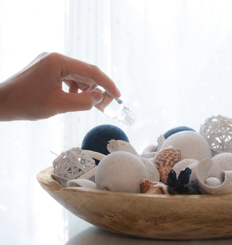 ANDALUCA Pacific Isles Scented Potpourri | Made in California Beach Home DÃ©cor | Large 20 oz Bag + Fragrance Vial | Scents Sandalwood and Coconut Blooms - Image 3