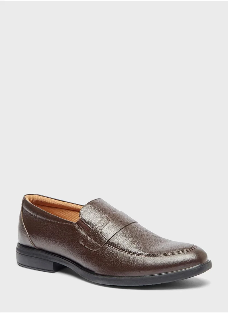 Le Confort Formal Slip On Loafers