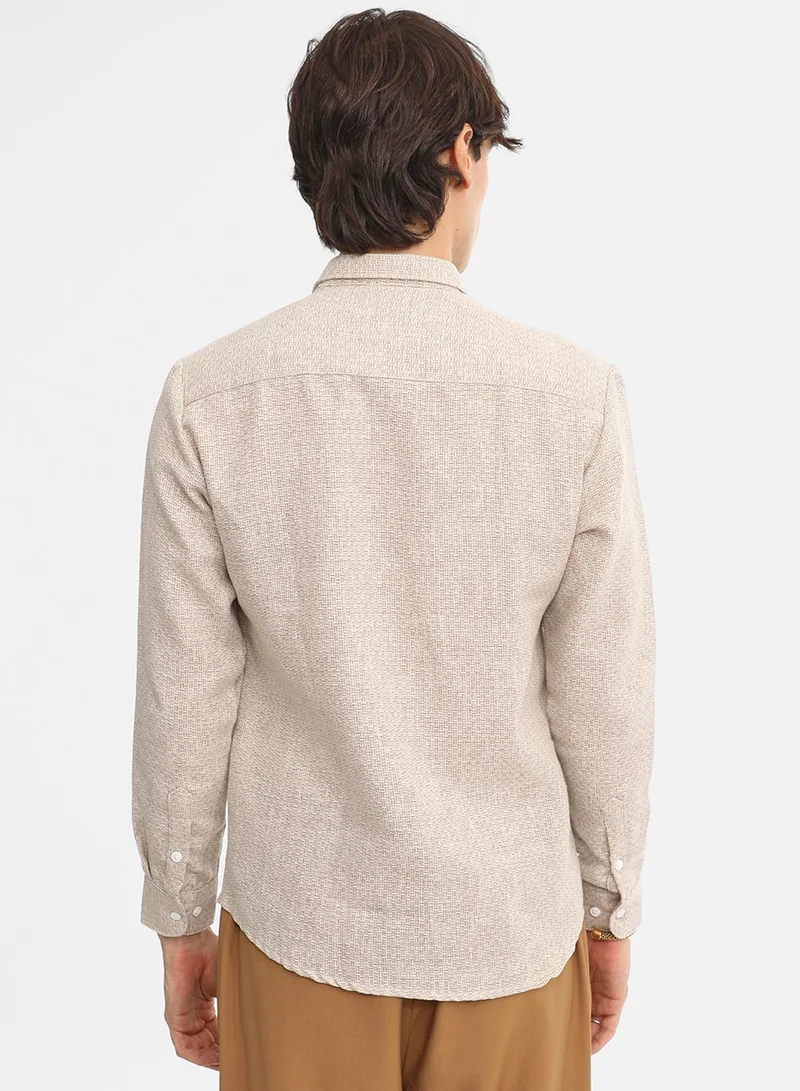 Campus Sutra Men's Tan Brown & Ivory White Basket-Weave Shirt