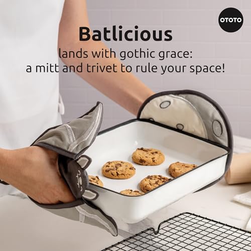 OTOTO New OTOTO Batlicious Oven Mitts and Pot Holders Sets Heat Resistant Trivets for Hot Dishes Cooking Goth Kitchen Decor Cute Accessories Pot Holders Spooky Halloween Bat Moon Witchy Gifts - Image 3