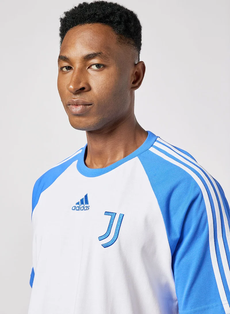 Adidas Juventus F.C. Teamgeist Football T-Shirt