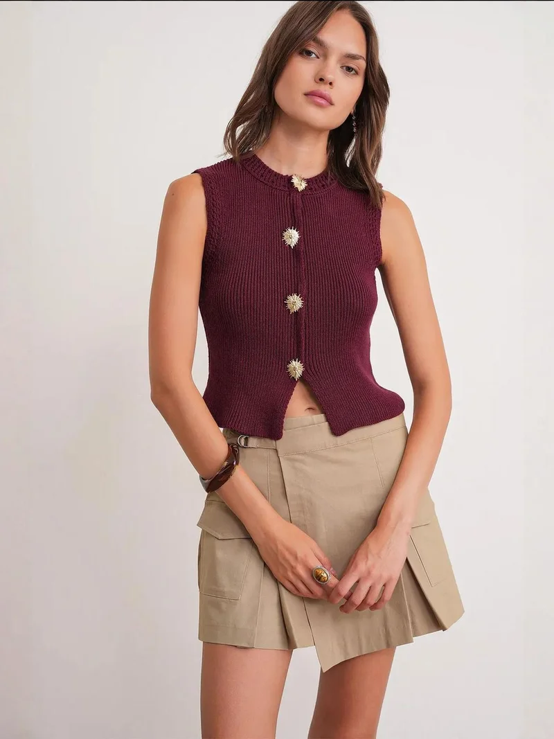 MixRay Burgundy Red Mixray Textured Knit Crop Top with Button Details for Women | Best Price UAE