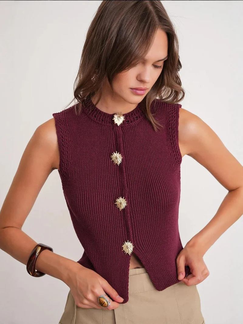 MixRay Burgundy Red Mixray Textured Knit Crop Top with Button Details for Women | Best Price UAE
