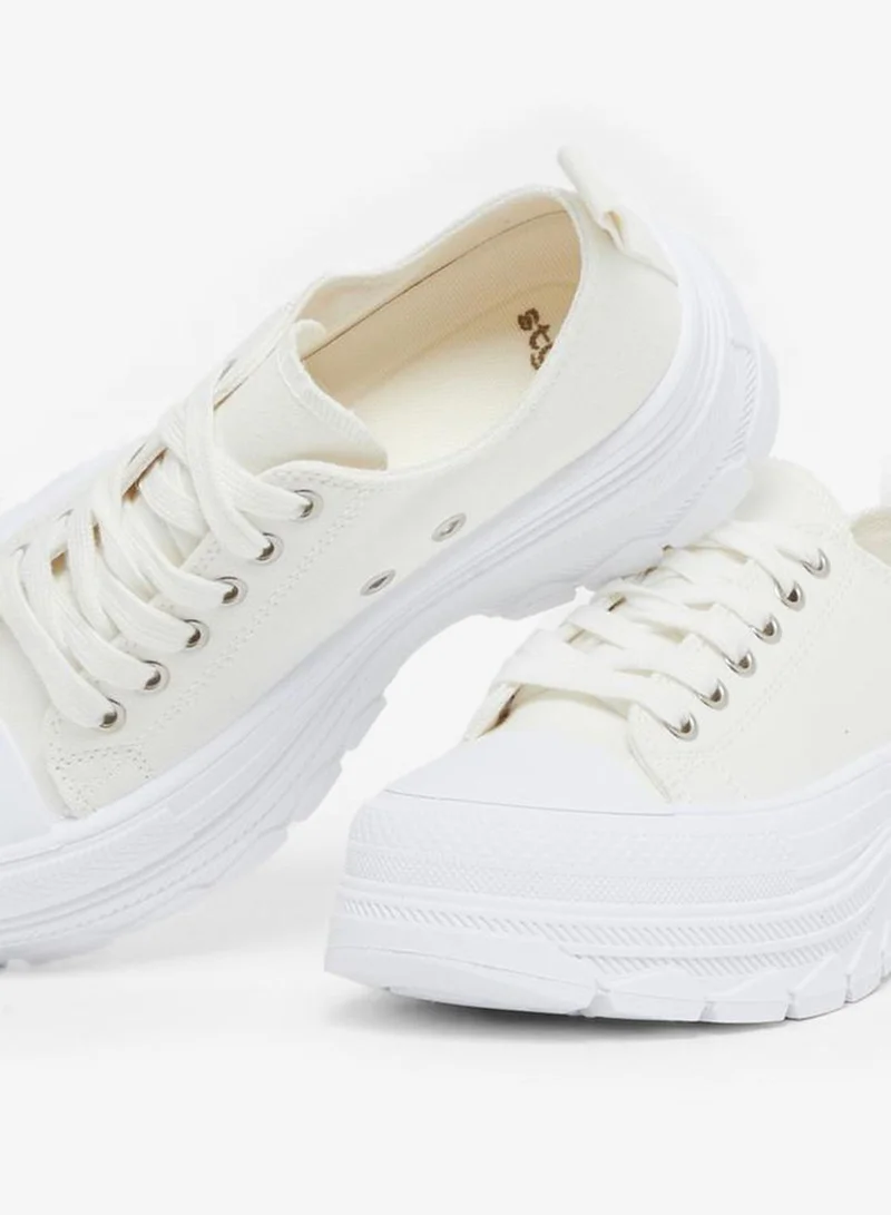 ستايلي اكتيف سنيكرز بلونين مع مقدمة كاب وطرف خلفي