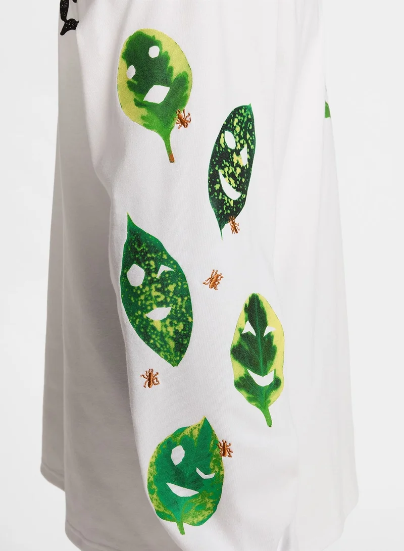 Nike Outdoor Graphic T-Shirt