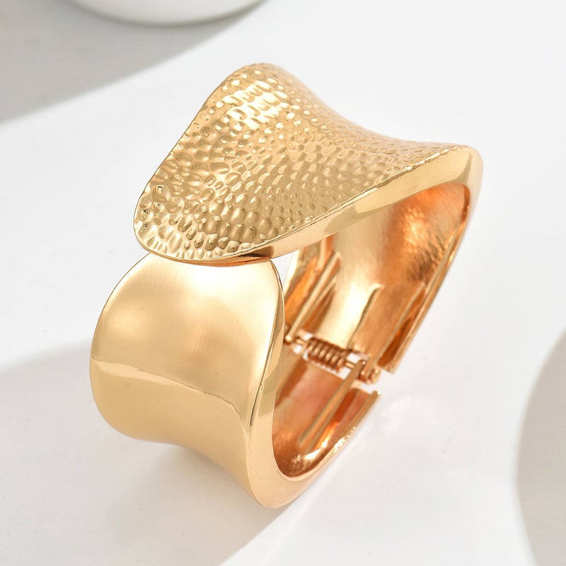 Ba Sha Basha Geometric Metal Open Bangle Bracelet - Glossy Texture,High-End Women's     Jewelry - Image 4