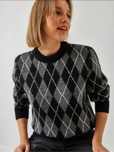 Bianco Lucci LUCCI Baklava Pattern Crew Neck Knitted Sweater