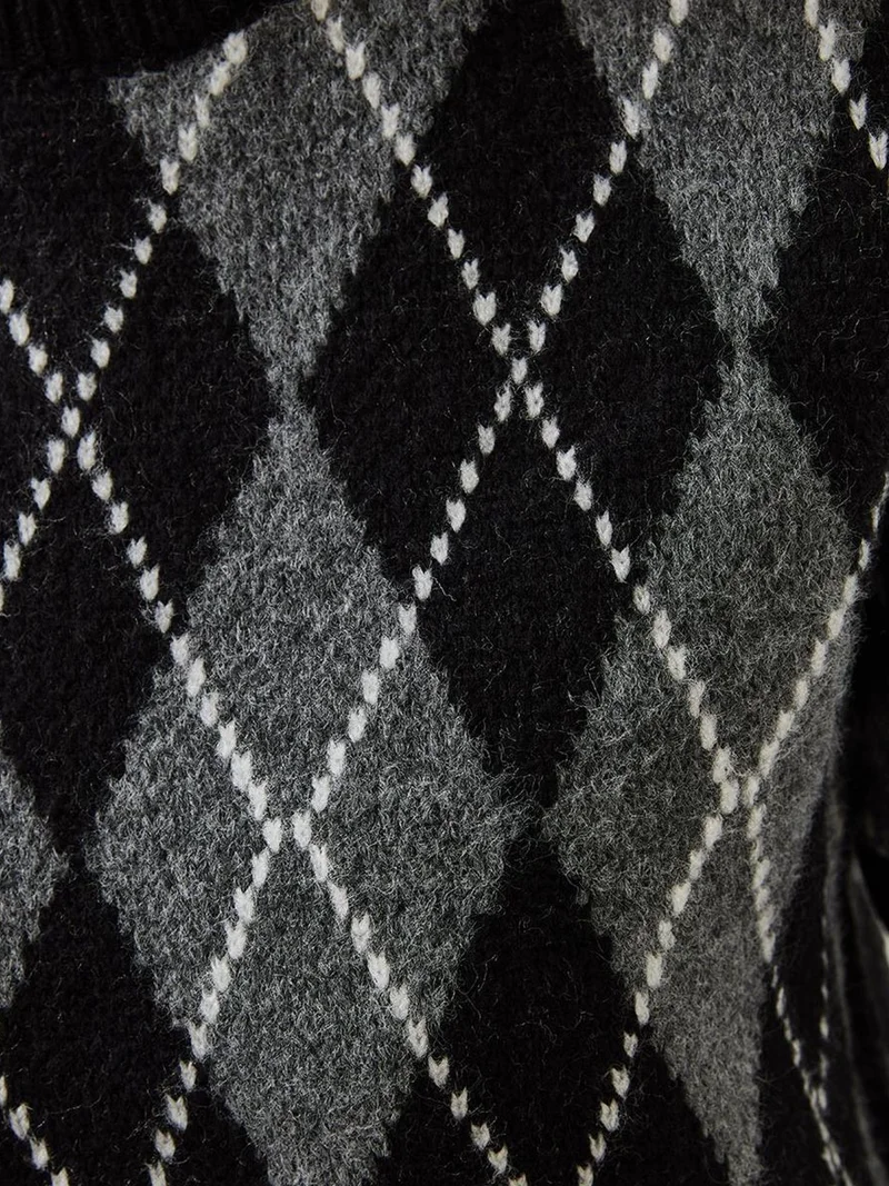 بيانكو لوتشي كنزة صوفية بنقشة البقلاوة بياقة دائرية من لوتشي