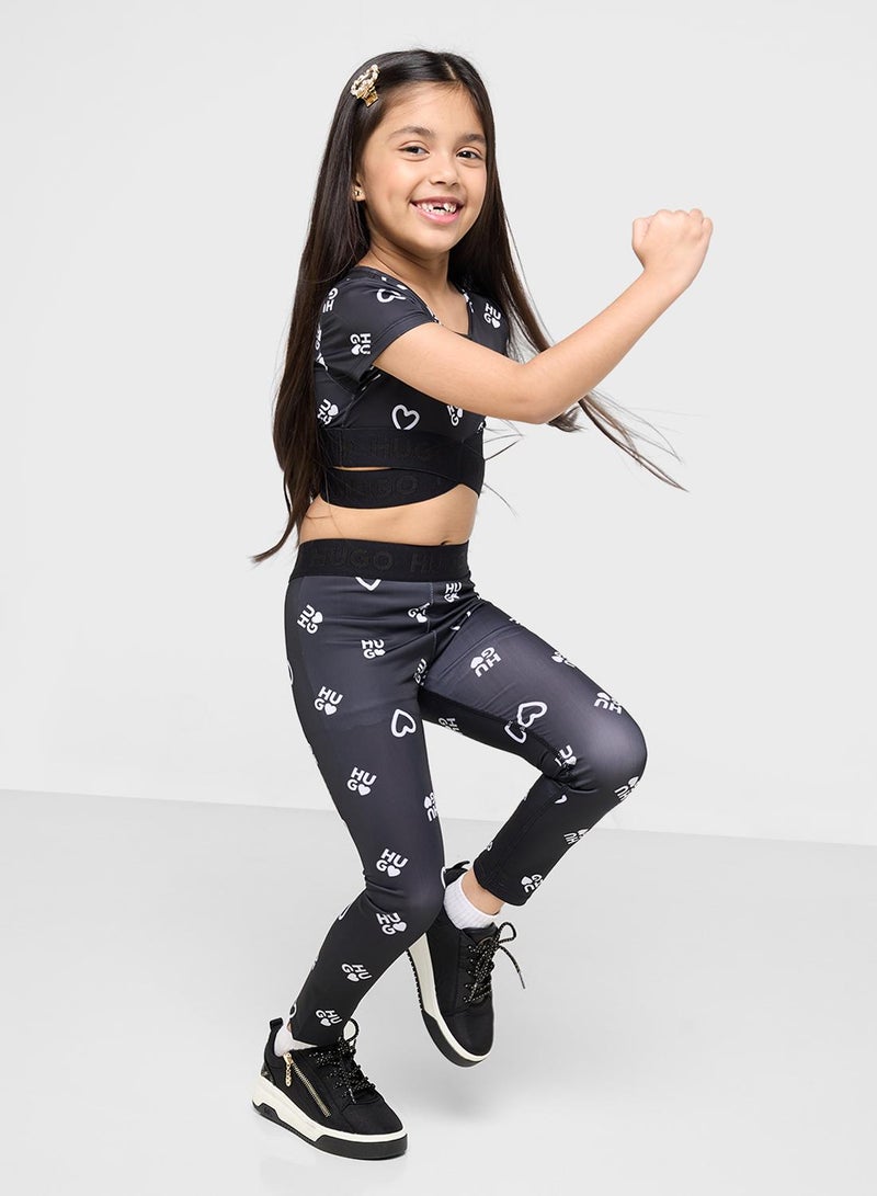 هوجو قميص بطبعات شعار للأطفال - Image 4