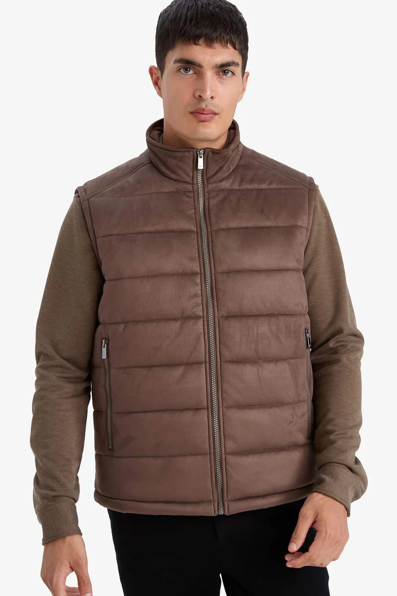 ديفاكتو Slim Fit Lined Suede Vest