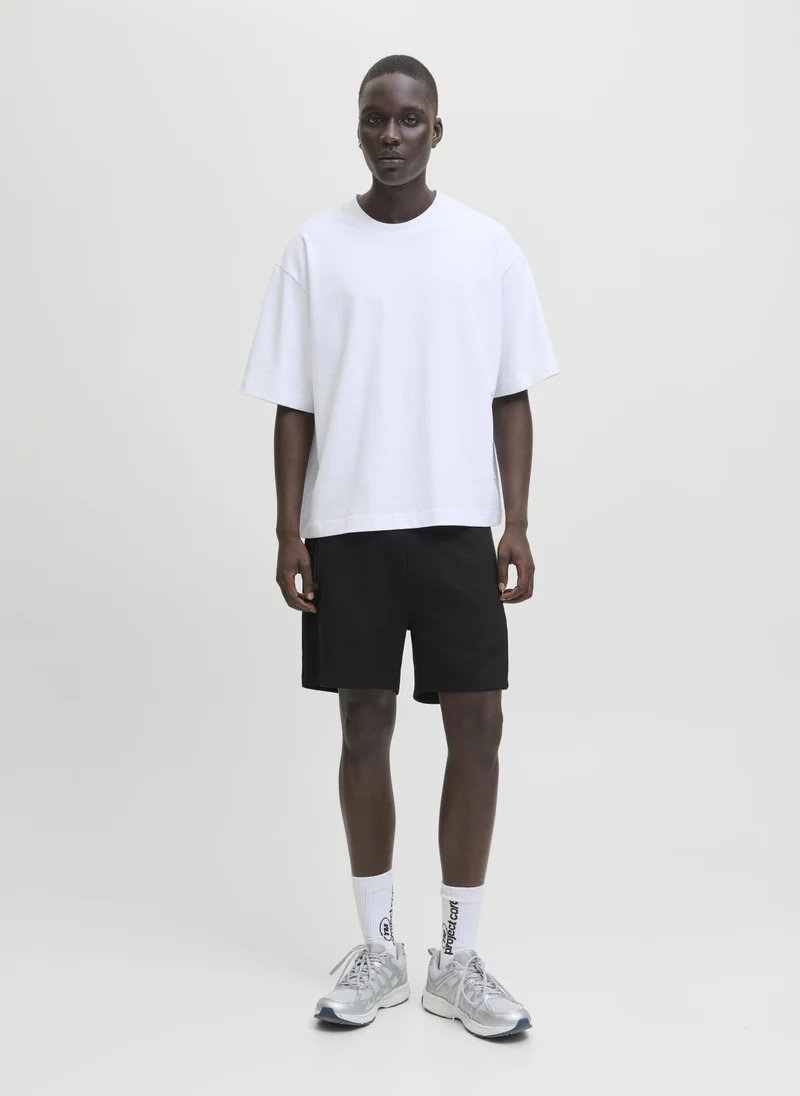 JACK & JONES  JPSTGORDON FUSION SWEAT SHORTS SRT SN for Men | Best Price UAE