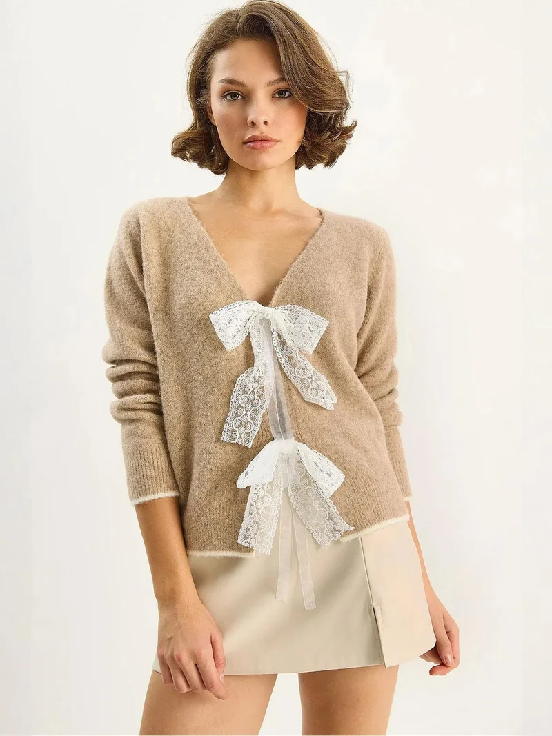 Bianco Lucci LUCCI Knit V-Neck Cardigan with Lace Tie Closure