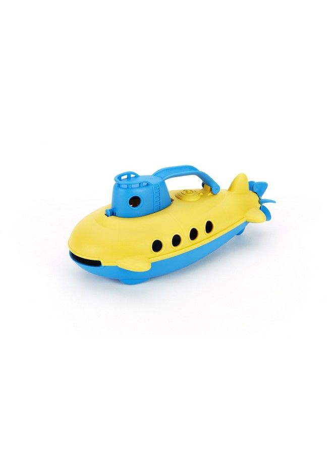 Green Toys غواصة مائية زرقاء خالية من مادة BPA مع مروحة خلفية دوارة مصنوعة من مواد معاد تدويرها. ألعاب آمنة للأطفال الصغار - Image 3