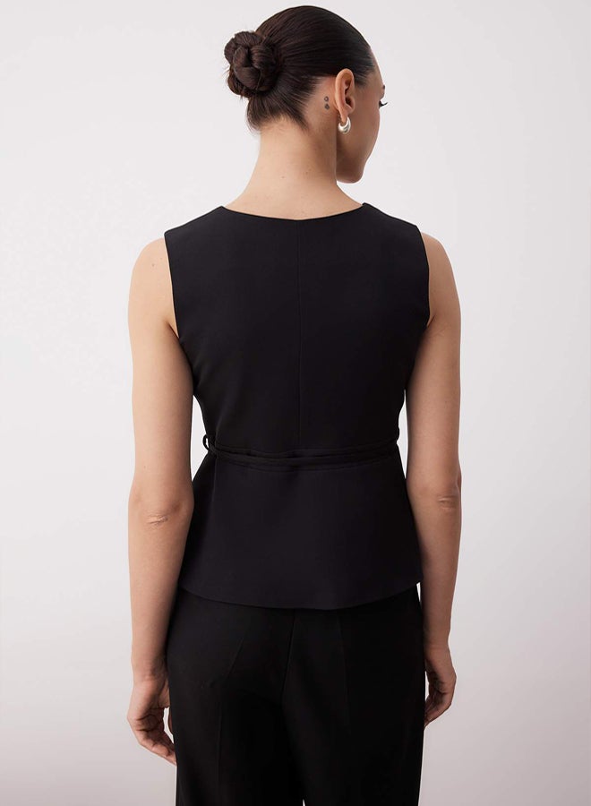 trendyol Black Fitted Belted Wrap Closure Vest - Image 3