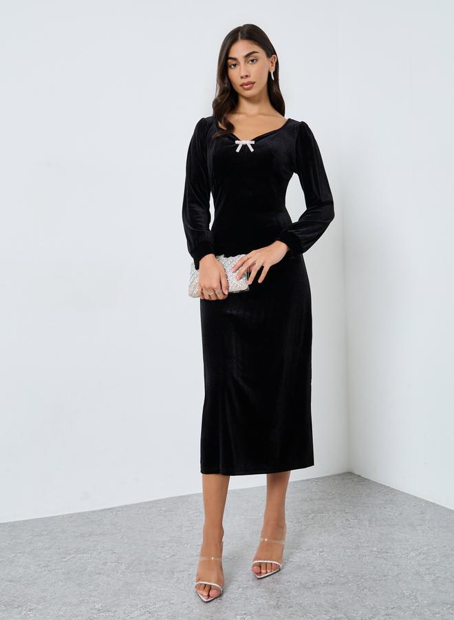 ستايلي فستان ميدي بمظهر المخمل مع ربطة فيونكة - Image 2