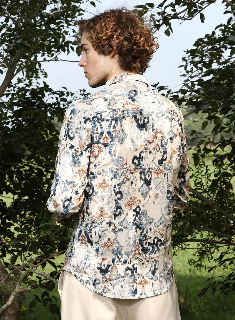 Campus Sutra Men's Saltbox Beige & Navy Blue Artistis Fade Shirt