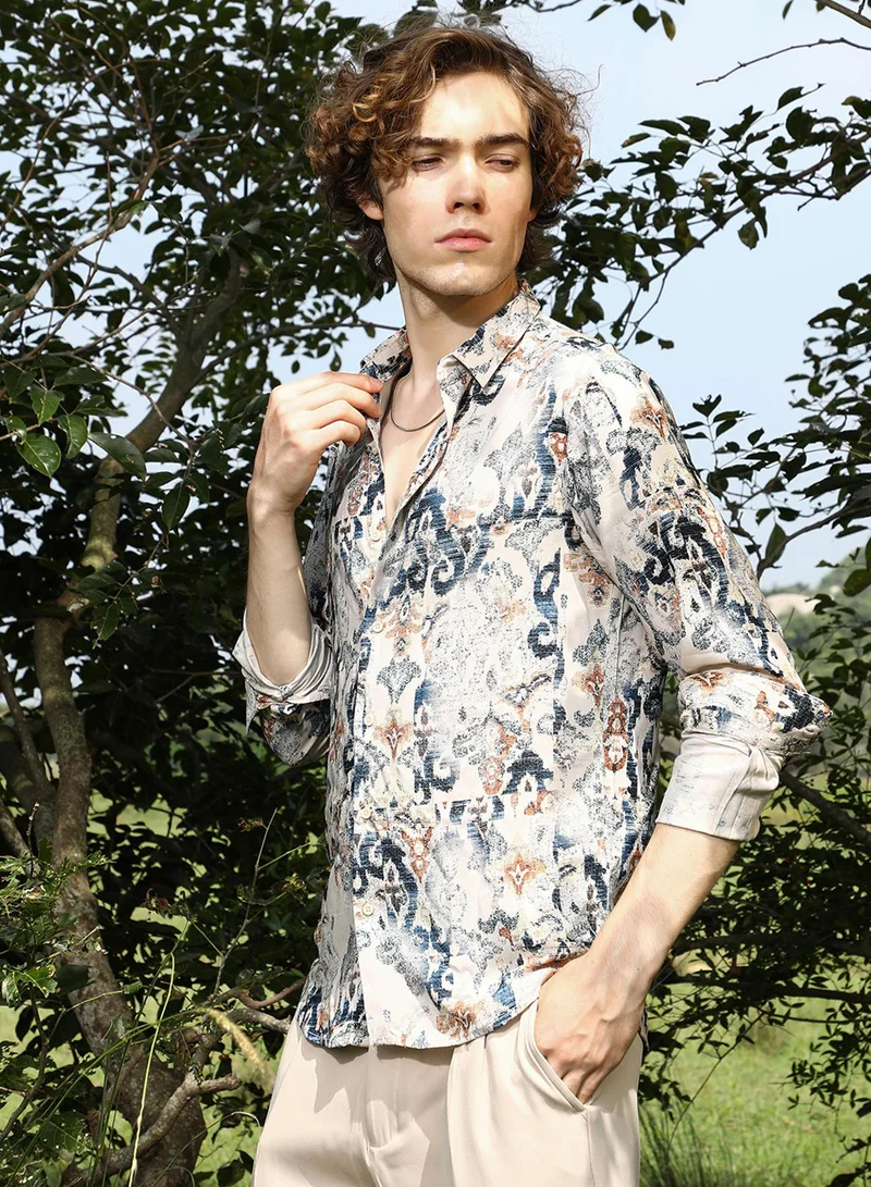 Campus Sutra Men's Saltbox Beige & Navy Blue Artistis Fade Shirt