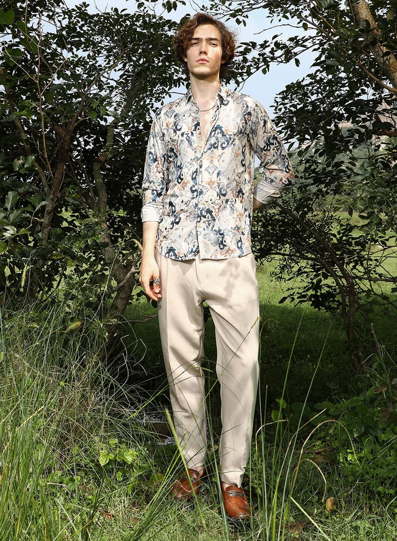 Campus Sutra Men's Saltbox Beige & Navy Blue Artistis Fade Shirt