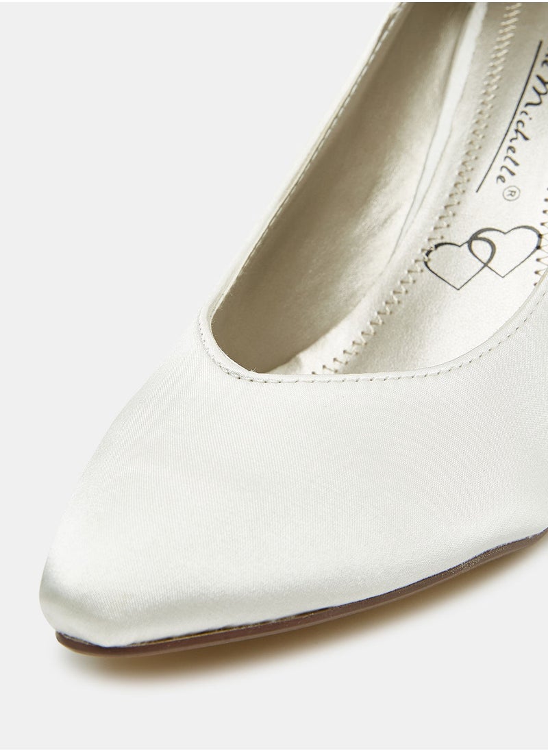Anne Michelle - Pointed Toe Pumps - Image 1