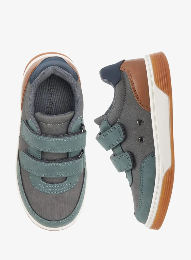 جونيورز سنيكرز أولاد بألوان متداخلة وإغلاق بشريط لاصق