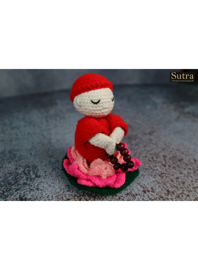 سوترا لعبة بوذا المصنوعة يدويًا من سوترا | لعبة راهب محشوة باللون الأحمر الأنيق | لعبة بوذا أميجورومي كهدية | لعبة راهب بوذا الصوفية الهادئة | ألعاب ناعمة مقاس 4.5 × 4 بوصة للأطفال البنات والأولاد - Image 3