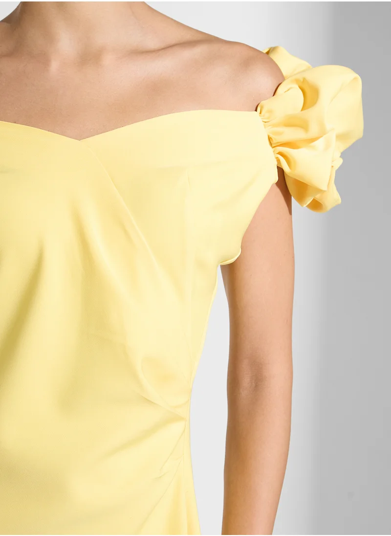 نمشي x Off Shoulder Dress With Puff Sleeve