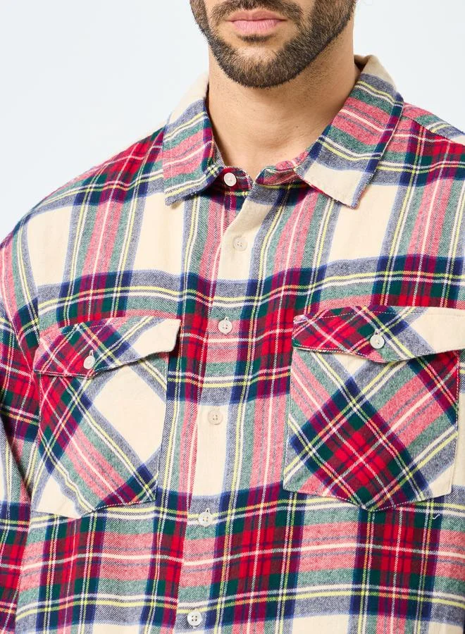 Styli Styli Men Boxy Fit Plaid Shirt with Flap Pocket