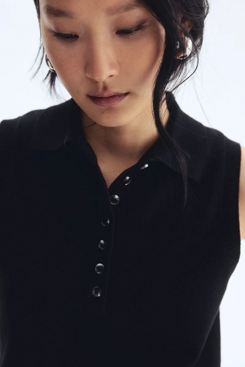 H&M Collared sweater vest