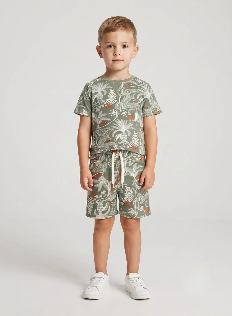 بيبي كلو Boys Olive Green Tropical Print T-Shirt and Shorts Set
