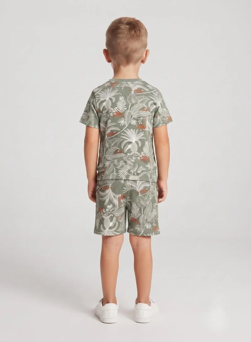 بيبي كلو Boys Olive Green Tropical Print T-Shirt and Shorts Set