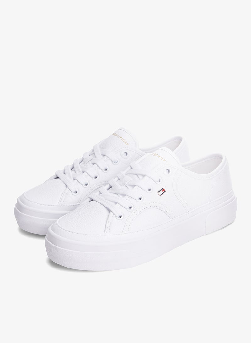 TOMMY HILFIGER Logo Pebble Grain Leather Platform Trainers - Image 4