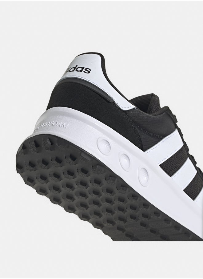 Adidas Run 84 Shoes  - Image 4