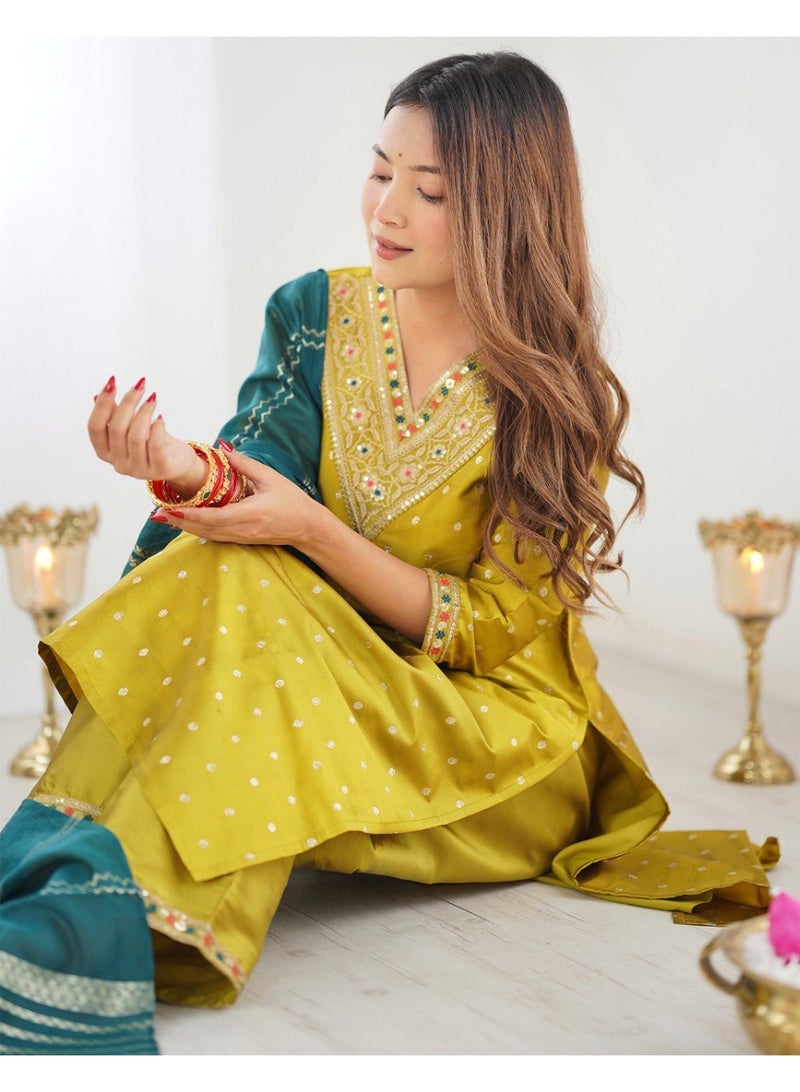 Ameya ﻿Chanderi-kurta-pant-with-dupatta - Image 1