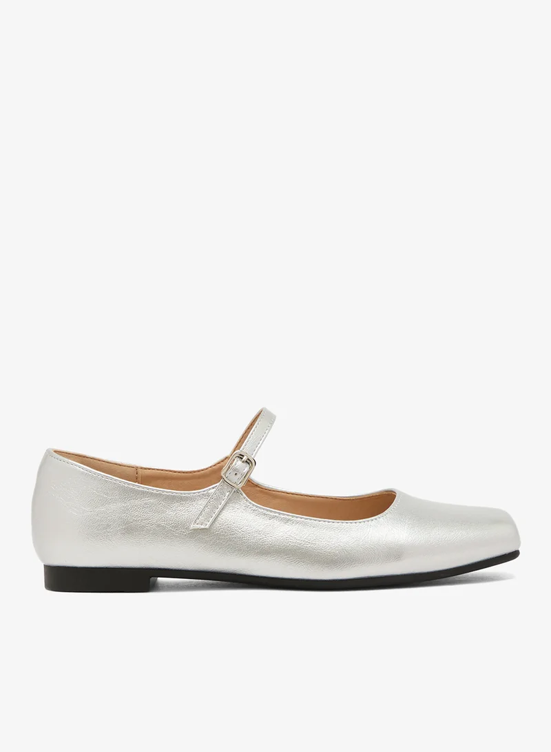 جينجر Classic Silver Mary Janes