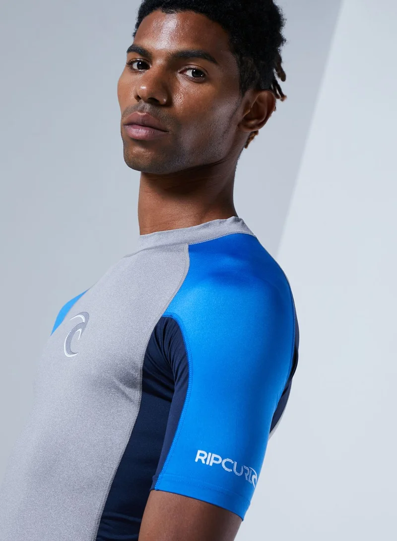 RIP CURL Wave Rashgaurd T-Shirt
