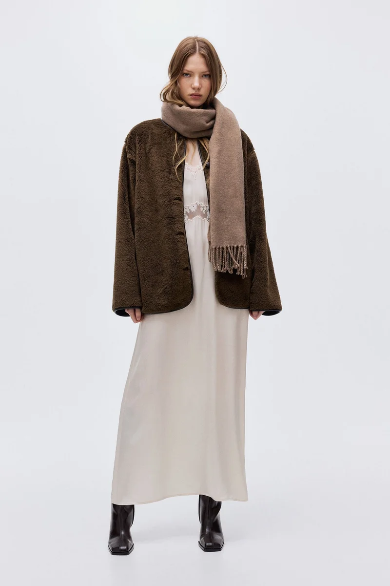 اتش اند ام جاكيت من نسيج تيدي