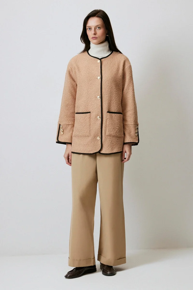 توتشي Contrast Piping Boucle Jacket