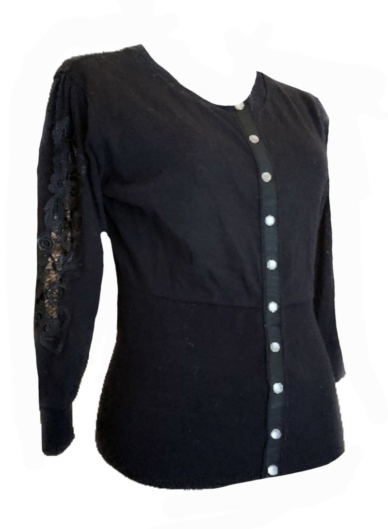 Women knit black perforated floral buttoned jacket - Image 1
