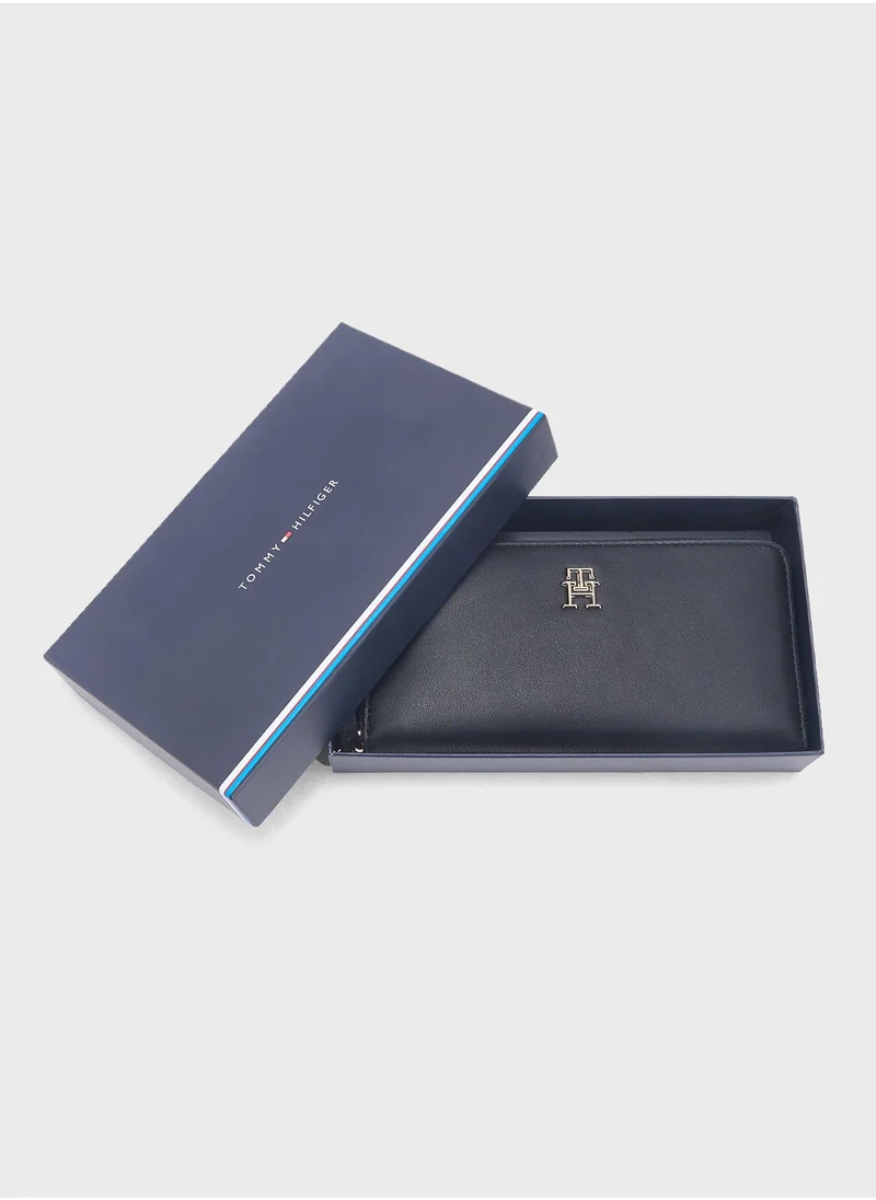 TOMMY HILFIGER LARGE ZIP WALLET