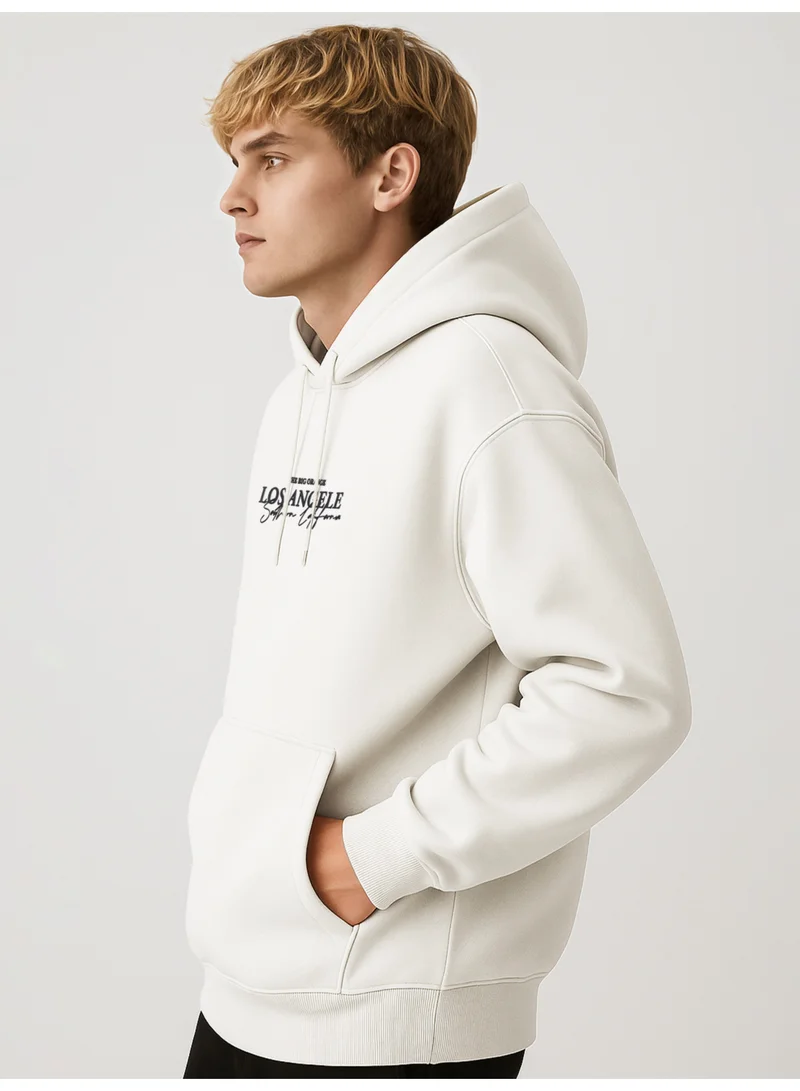 Maniac Maniac Mens Printed Hooded Neck Full Sleeve Cream Cotton Sweatshirt