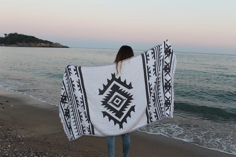 Bersuse 100% Cotton Cozumel Turkish Towel Beach Towel Bath Towel Dual Layer Peshtemal Beach Blanket Beach Essentials - 39x71 Inches, Black - Image 4