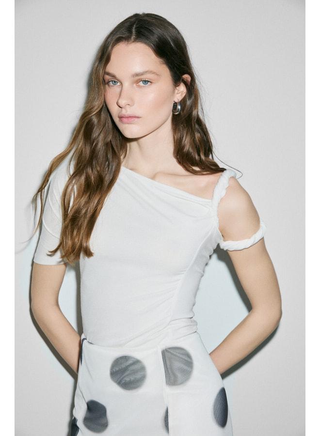 GRIMELANGE WILLEYA Women's Soft and Stretch Fabric Shoulder Knot Slim Fit Ecru Blouse. - Image 3